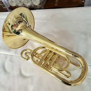 行進銅管樂器 藍天下不息的金色樂章